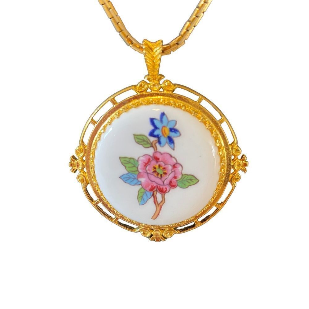Vintage Aynsley England Hand Painted Porcelain Pendant on Gold Toned Chain.